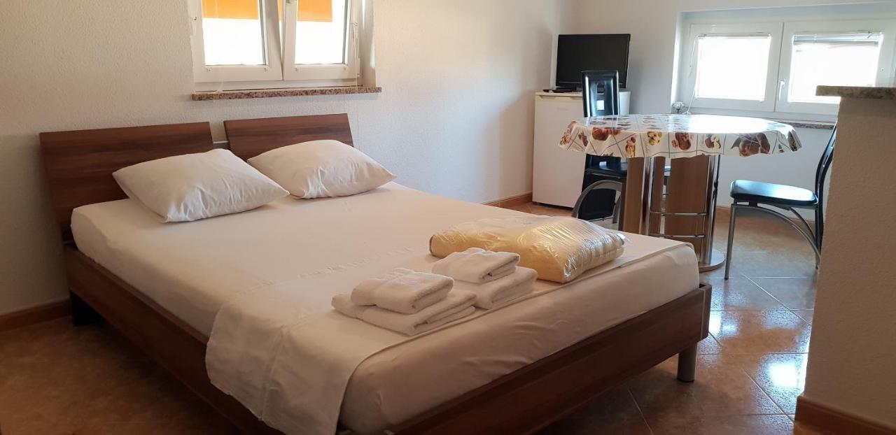 Apartmani Citrus Novigrad Filipac Esterno foto